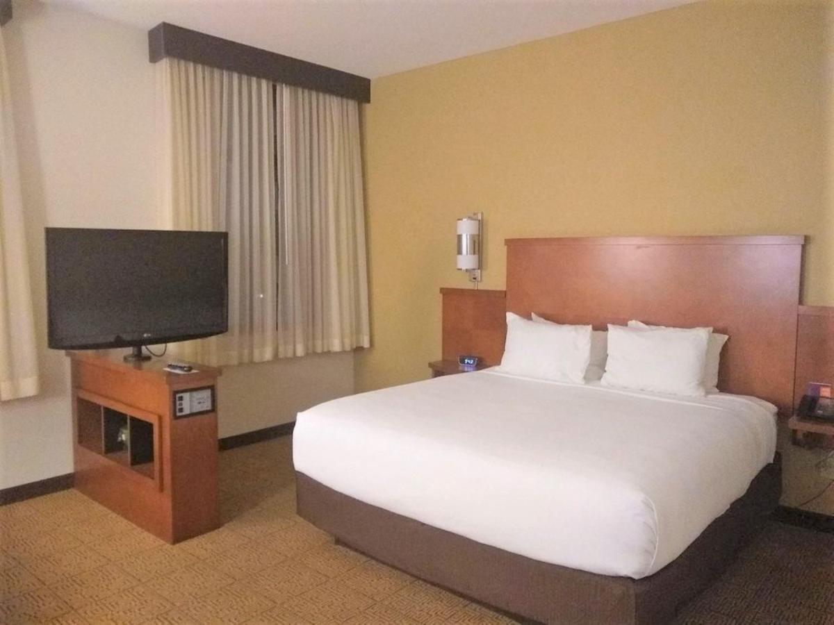 Hyatt Place Des Moines Downtown Exterior foto